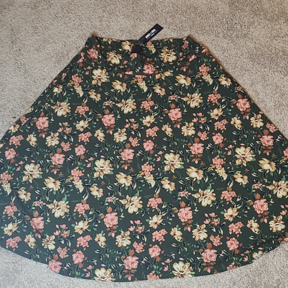 Agnes&Dora women's green floral midi skirt